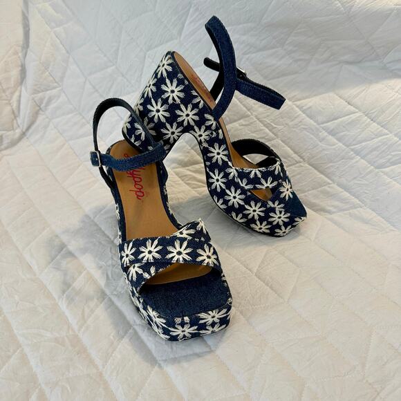 Women’s Jelly pop Bohemian Flower Embroidered Chunky Heels, size 8, denim, - Picture 9 of 11